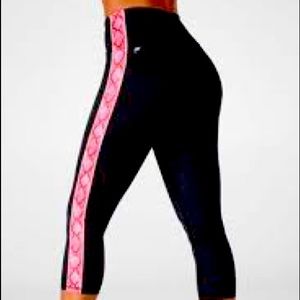 High Waisted Ultracool Side Stripe Crop